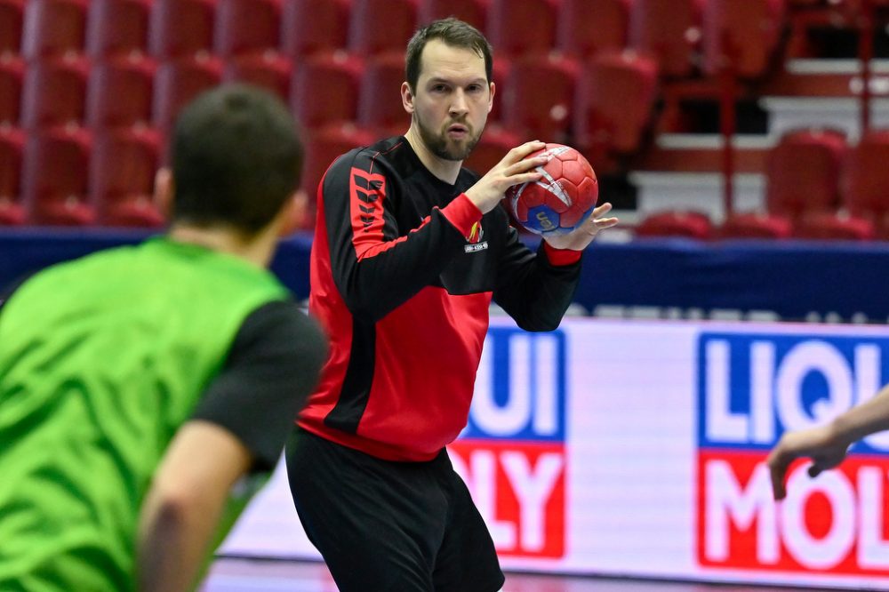 Bartosz Kedziora beim Abschlusstraining der belgischen Nationalmannschaft in der Malmö-Arena (Bild: BRF)