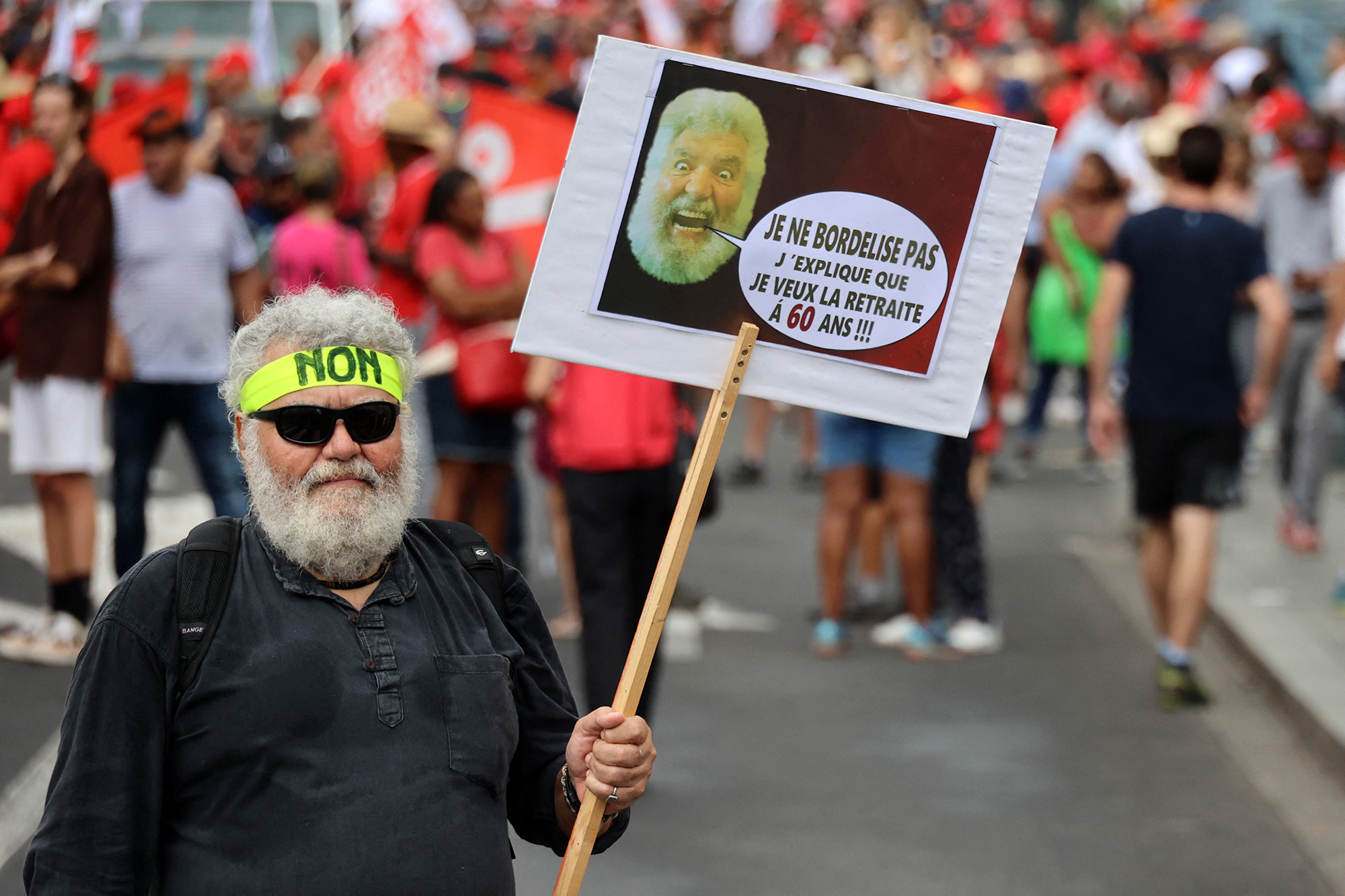 Demonstration gegen die Rentenreform auf La Réunion (Bild: Richard Bouhet/AFP)