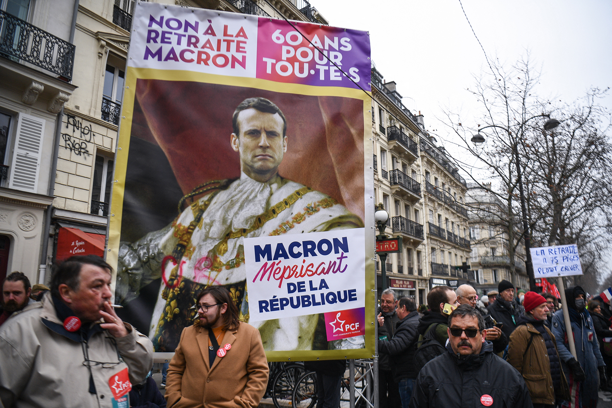 Großdemonstration in Paris gegen die von Frankreichs Präsident Macron geplante Rentenreform (Bild: Christophe Archambault/AFP)