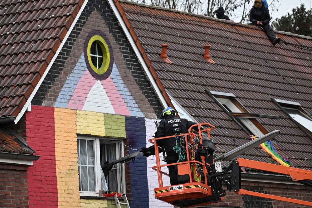 Polizeieinsatz in Lützerath am Donnerstag (Bild: Ina Fassbender/AFP)