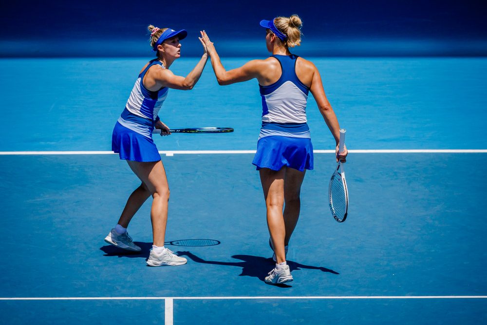 Elise Mertens und ihre Doppel-Partnerin Storm Hunter aus Australien (Bild: Patrick Hamilton/Belga)