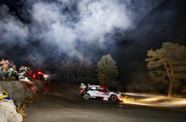 Sébastien Ogier/Vincent Landais beim Auftakt der Rallye Monte-Carlo (Bild: Toyota Gazoo Racing)