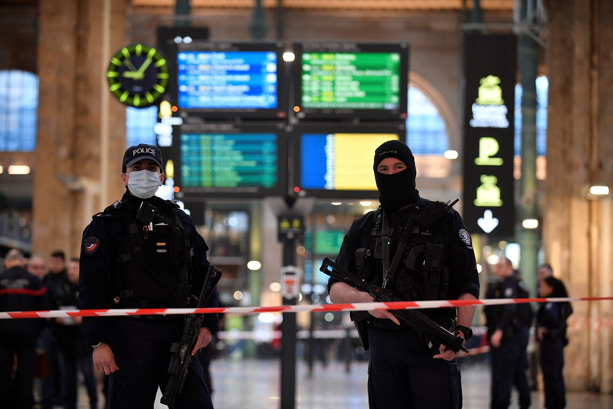 Messerattacke am Gare du Nord in Paris (Bild: Julien De Rosa/AFP)