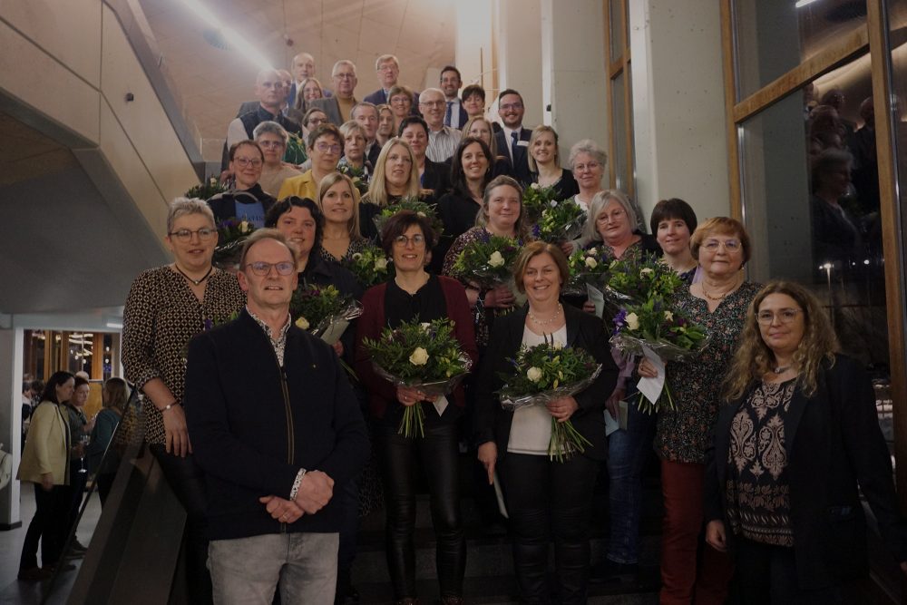 Beim Neujahrsempfang der Klinik St. Josef im St. Vither Triangel wurden wieder langjährige Mitarbeiter geehrt (Bild: Stephan Pesch/BRF)