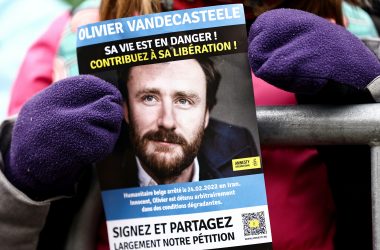 Unterstützeraktion für die Freilassung Vandecasteeles im Januar in Brüssel (Archivbild: Kenzo Tribouillard/AFP)
