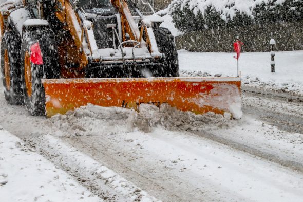 Verkehrschaos Durch Schnee Und Glatte Straßen - BRF Nachrichten