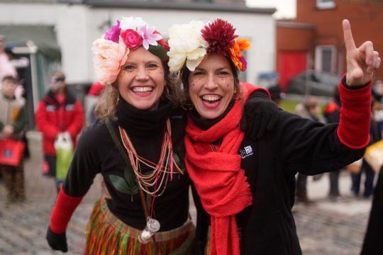 Altweiber in Kelmis (Bild: Jannis De Maré/BRF)