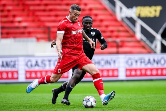 Antwerp's Toby Alderweireld and Eupen's Konan Ignace N'Dri pictured in action during a soccer match between Royal Antwerp FC and KAS Eupen, Saturday 18 February 2023 in Antwerp, on day 26 of the 2022-2023 'Jupiler Pro League' first division of the Belgian championship. BELGA PHOTO TOM GOYVAERTS