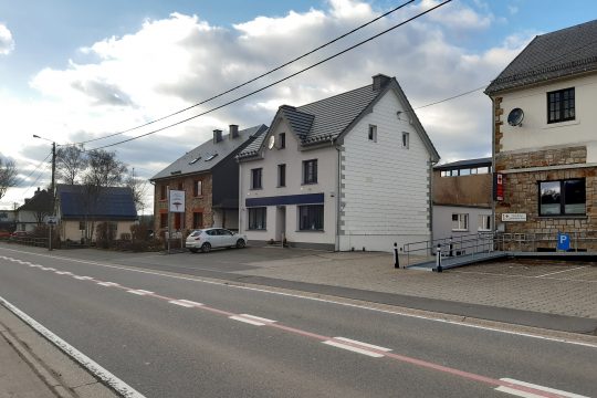 Praxis von Dr. Marie-Christine Arens und Dr. Jennifer Müller in Amel: Hier wird am 1. März ein Blutabnahmezentrum der St.-Josef-Klinik eröffnet (Bild: SJK)