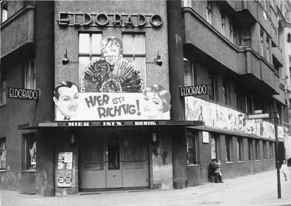 Außenansicht des Kabaretts Eldorado 1932 in Berlin (Bild: Coll. Bundesarchiv)