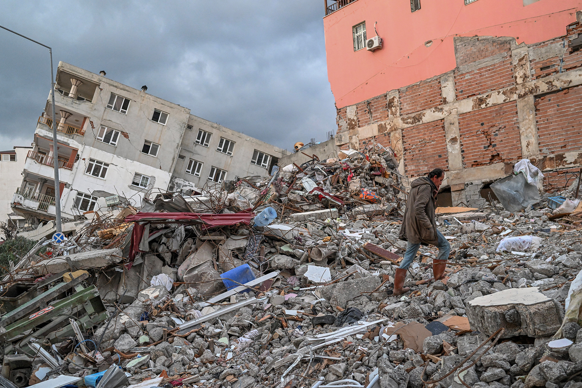 Zerstörte Städte nach den Erdbeben in der Türkei und in Syrien