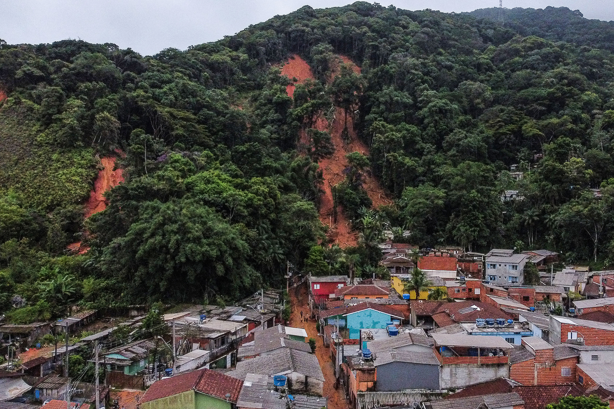Erdrutsch nach heftigen Regenfällen in São Sebastião (Bild: Fernando Marron/AFP)