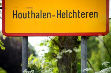 Schild der Gemeinde Houthalen-Helchteren (Bild: Yorick Janens/Belga)