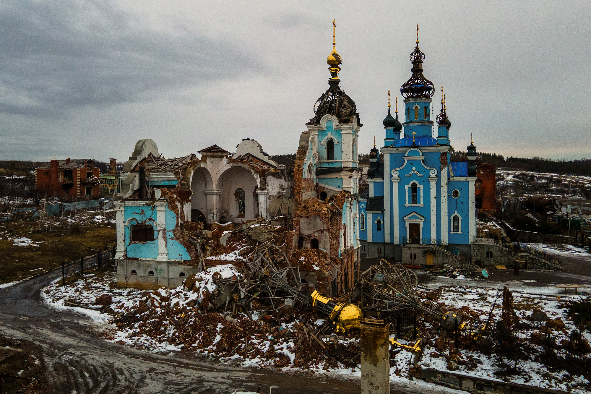 Zerstörte Kirche in der Region Donezk