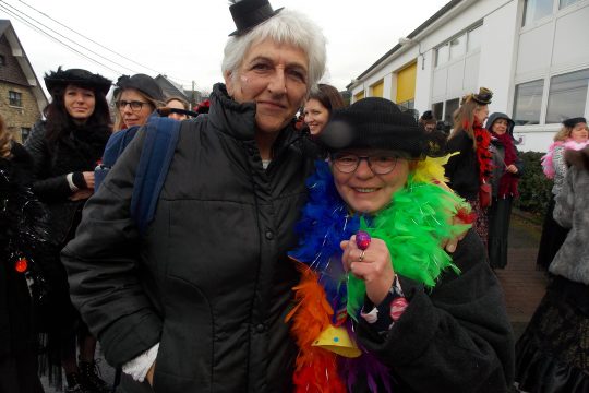 Möhnendonnerstag in Büllingen 2023 (Bild: Raymond Andres/BRF)