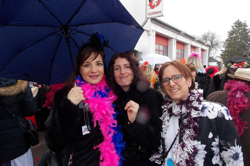 Möhnendonnerstag in Büllingen 2023 (Bild: Raymond Andres/BRF)