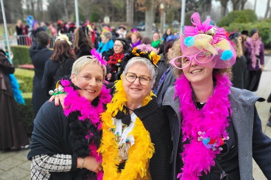 Möhnendonnerstag in Bütgenbach (Bild: Christophe Ramjoie/BRF)