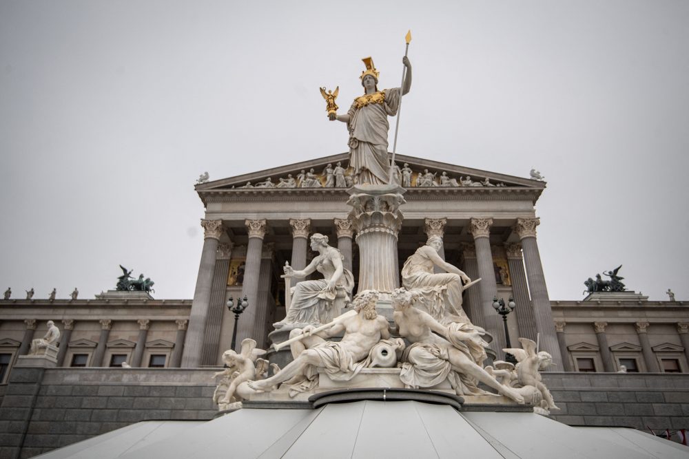 Der Pallas-Athene-Brunnen vor dem österreichischen Parlament in Wien (Illustrationsbild: Vladimir Simicek/AFP)