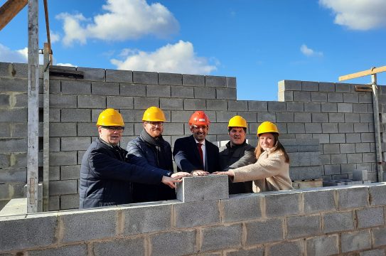 Spatenstich Neubauprojekt "Am Plei" (Bild: Chantal Delhez/BRF)