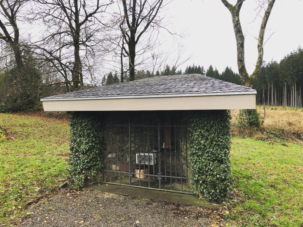 Kapelle auf Reinartzhof mit neuem Dach (Bild: privat)