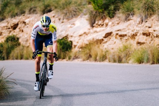 Laurenz Rex bei der Saisonvorbereitung (Bild: Alessandro Volders/Cycling Media Agency/Intermarché Wanty Gobert)