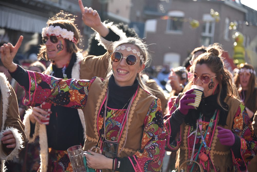 Rosenmontagszug in Kelmis (Bild: David Pieper/BRF)