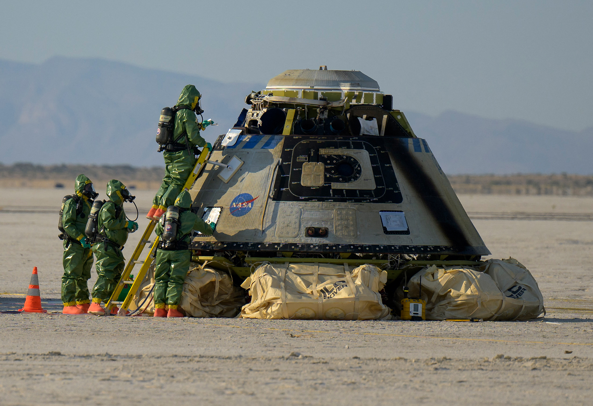 Das "Starliner"-Raumschiff nach der Rückkehr von seinem Testflug im Mai 2022 (Bild: Bill Ingalls/Nasa/AFP)