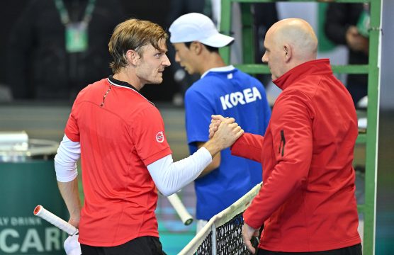 David Goffin und Kapitän Johan Van Herck (Bild: Jung Yeon-je/AFP)
