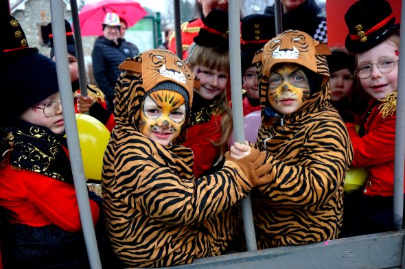 Karnevalsumzug in Deidenberg (Bild: Stephan Pesch/BRF)