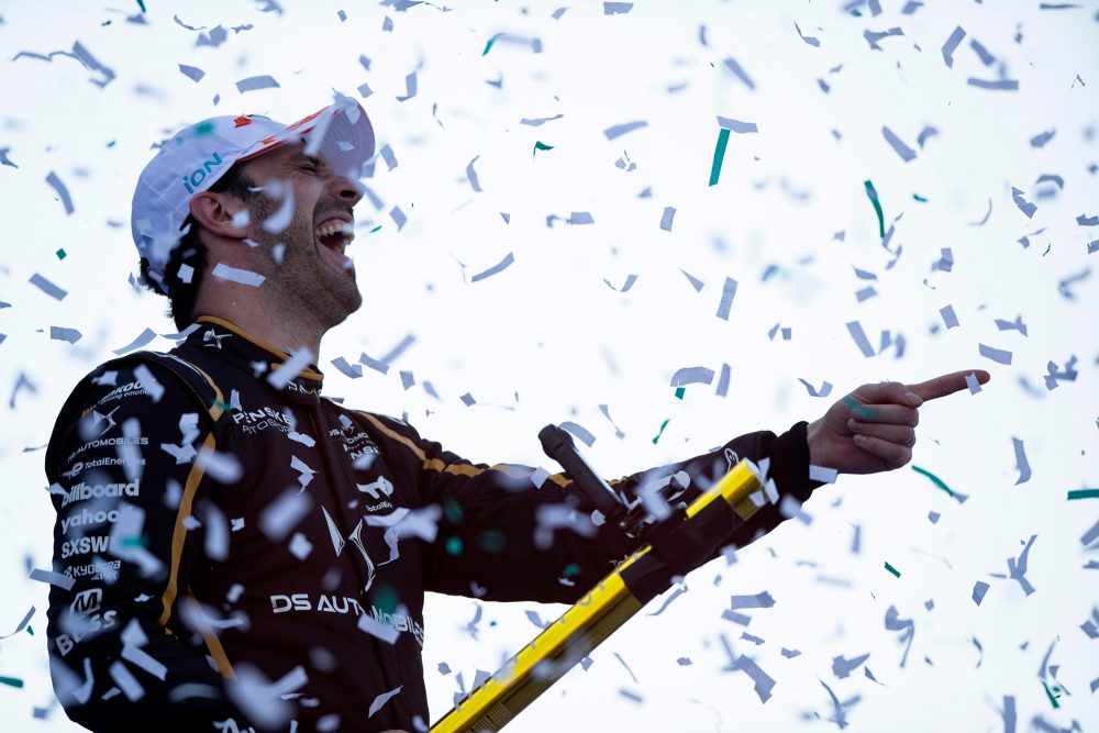 Jean-Eric Vergne gewinnt den ersten E-Prix in Indien (Bild: LAT Images/Formula E)