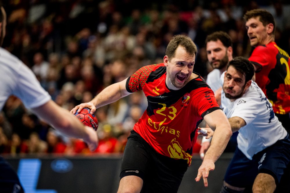 Bartosz Kedziora beim EM-Qualifikationsspiel gegen Griechenland in Hasselt (Bild: Jasper Jacobs/Belga)