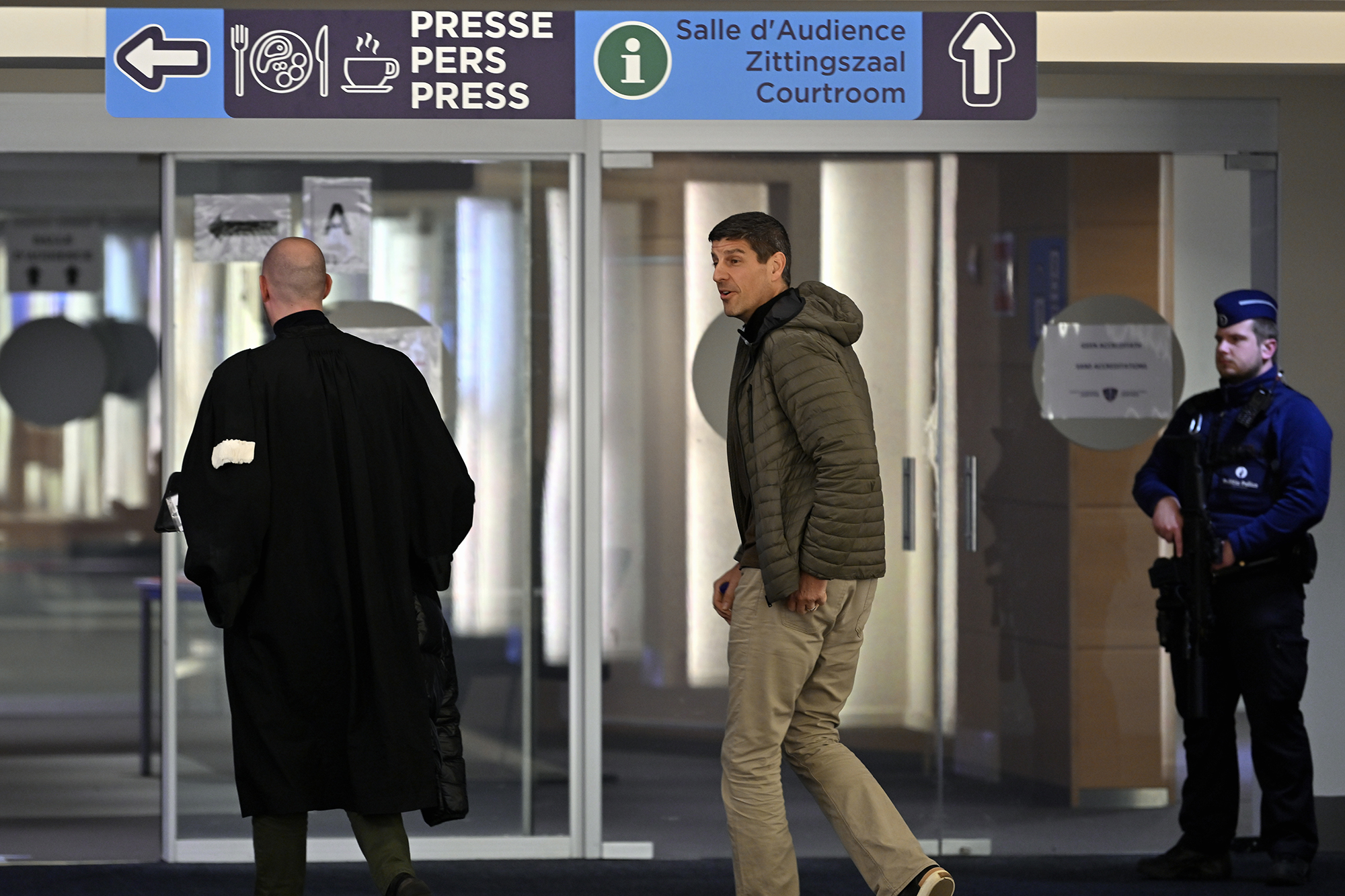 Auch der frühere Basketballspieler Sebastien Bellin gehört zu den Opfern der Anschläge, er sagte ebenfalls am Dienstag aus (Bild: Eric Lalmand/Belga)