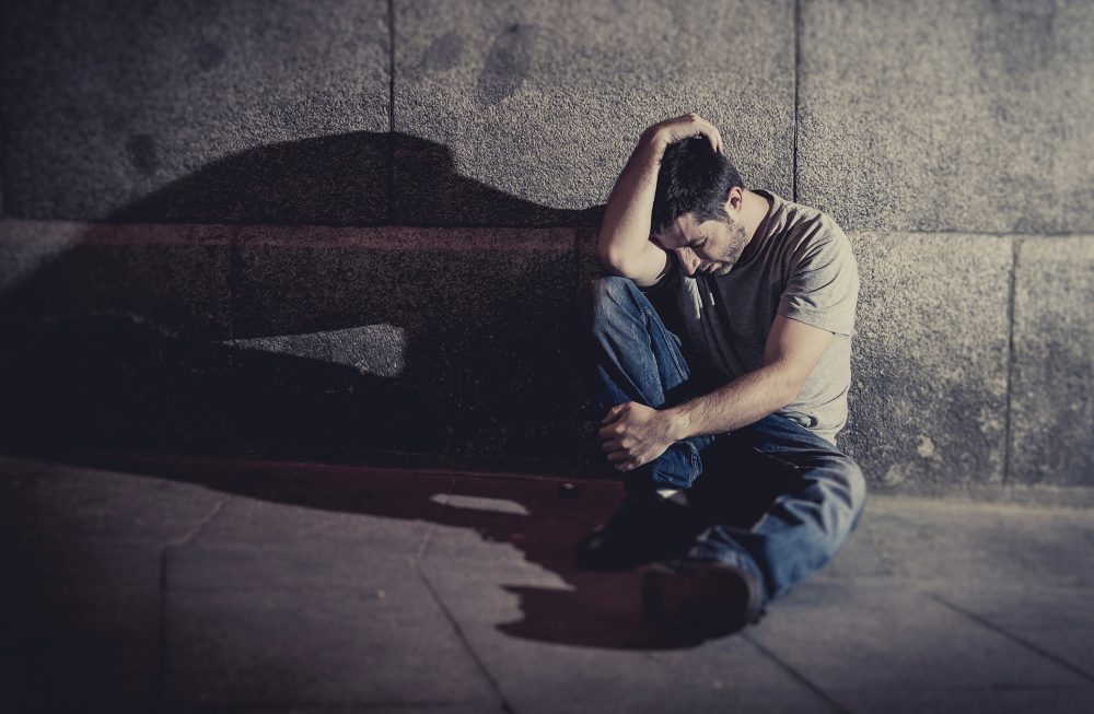 Depressiver junger Mann (Illustrationsbild: © Bildagentur PantherMedia/focuspocusltd)