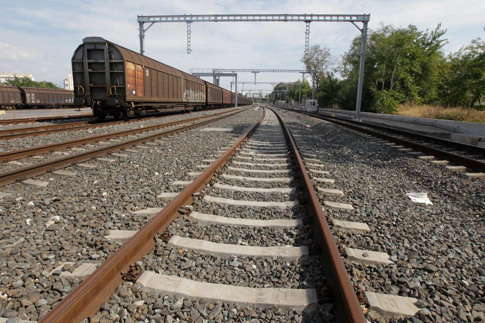 Bahngleise in Griechenland (Archivbild: Orestis Panagiotou/EPA)