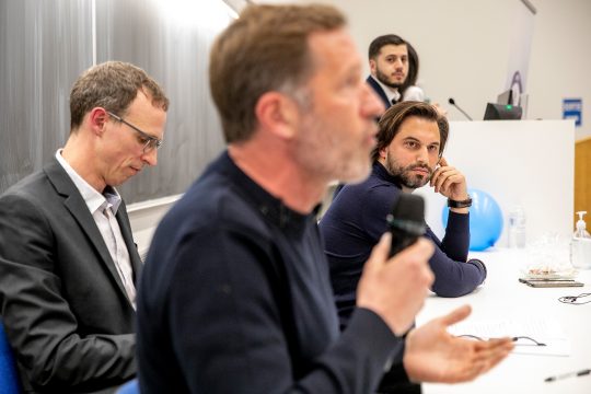 Die Vorsitzenden von PS und MR, Magnette und Bouchez (re.)