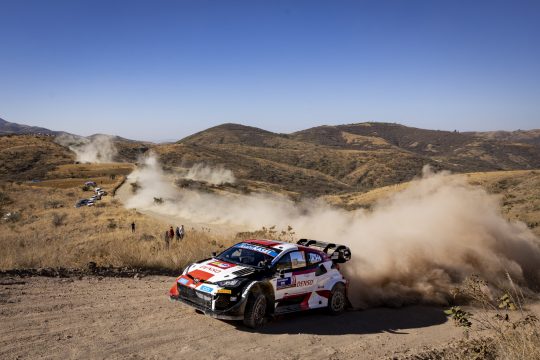 Sébastien Ogier/Vincent Landais bei der Rallye Mexiko (Bild: Toyota Gazoo Racing)