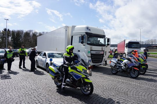 Grenzübergreifende Polizei-Großkontrolle "Euregioprotect-CrossOver" am Grenzübergang Lichtenbusch (Bild: Dogan Malicki/BRF)
