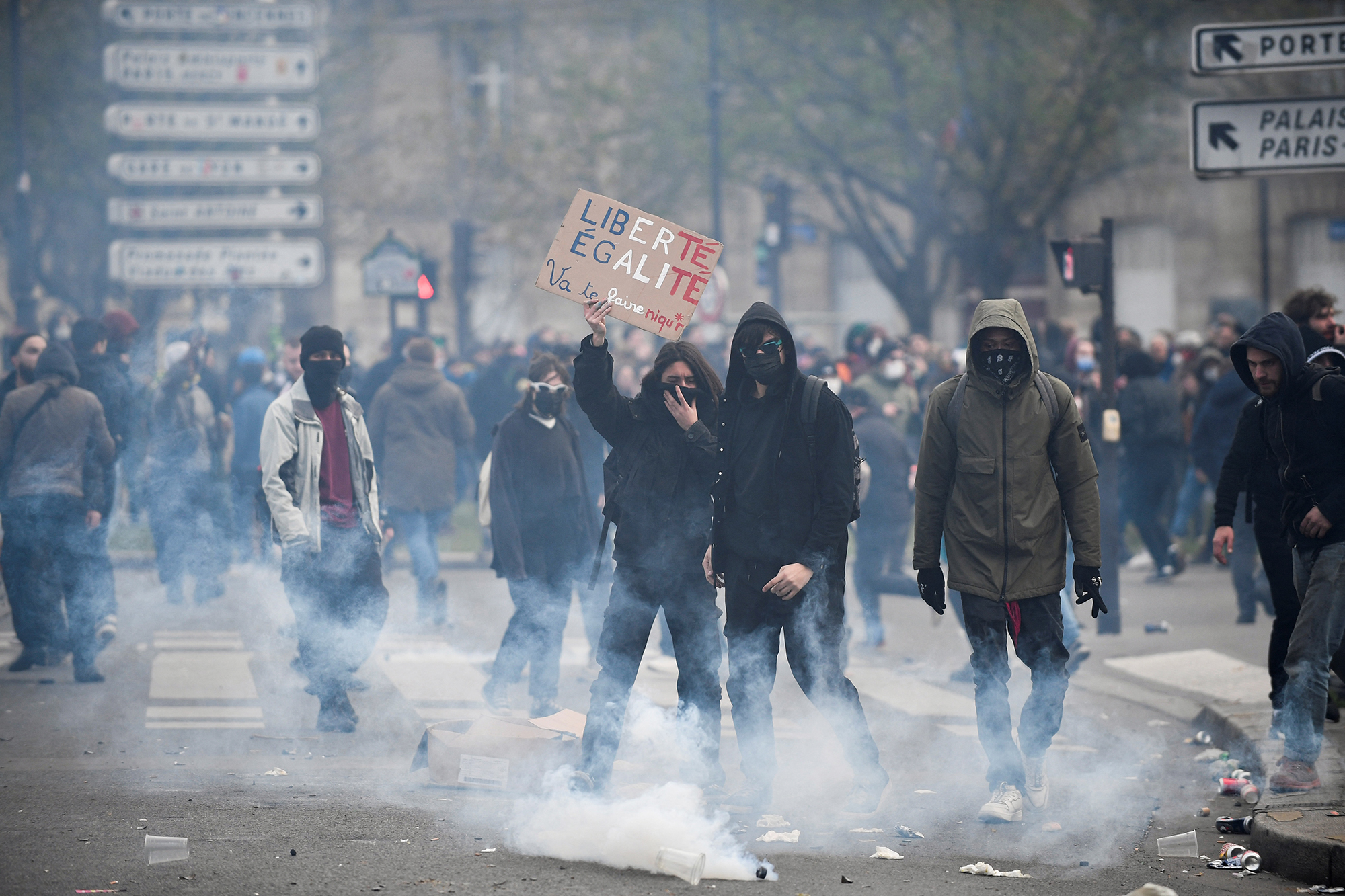 Protest gegen die Rentenreform in Frankreich (Bild: Julien De Rosa/AFP)