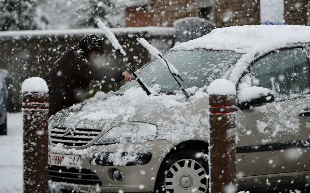 Schneefall (Bild: Eric Lalmand/Belga)