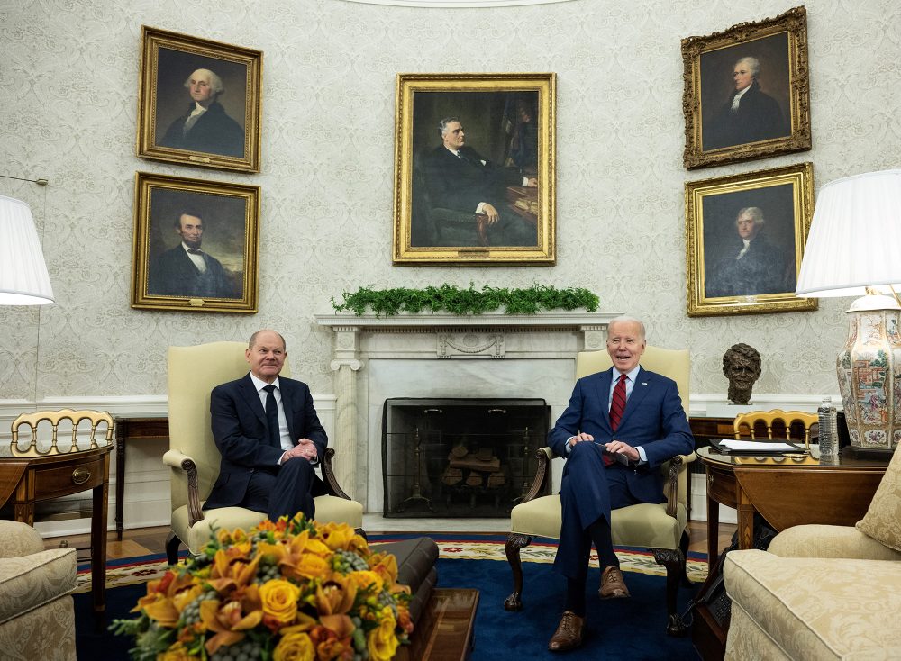 Olaf Scholz und Joe Biden (Bild: Andrew Caballero-Reynolds/AFP)