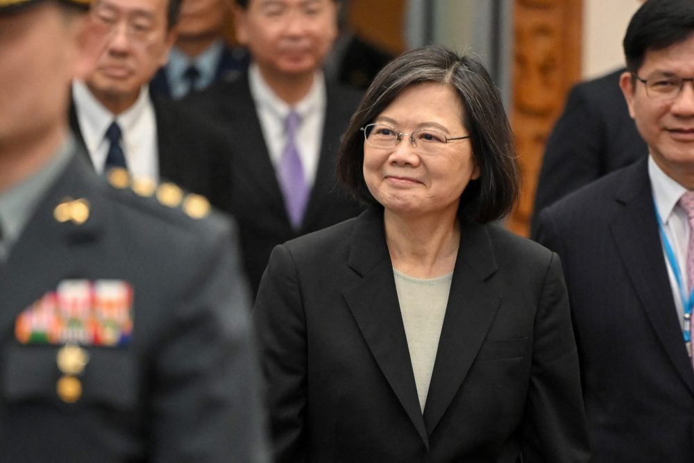 Taiwans Präsidentin Tsai Ing-wen vor dem Abflug am internationalen Flughafen in Taoyuan (Bild: Sam Yeh/AFP)