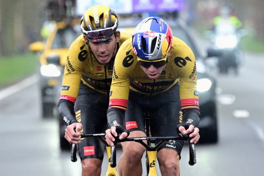 Wout van Aert und Christophe Laporte (Bild: Dirk Waem/Belga)