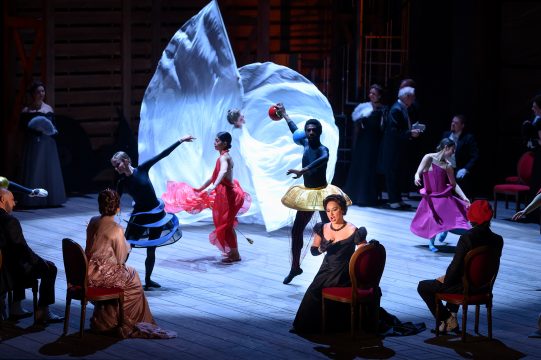 "Adriana Lecouvreur" in der Königlichen Oper der Wallonie (Bild: J. Berger/ORW Liège)