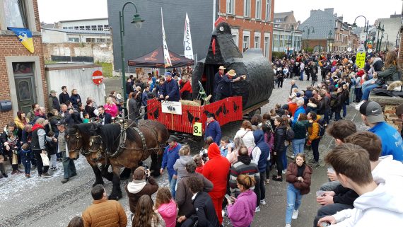 Cavalcade in Herve (Bild: Laurent Cavenati/Belga)