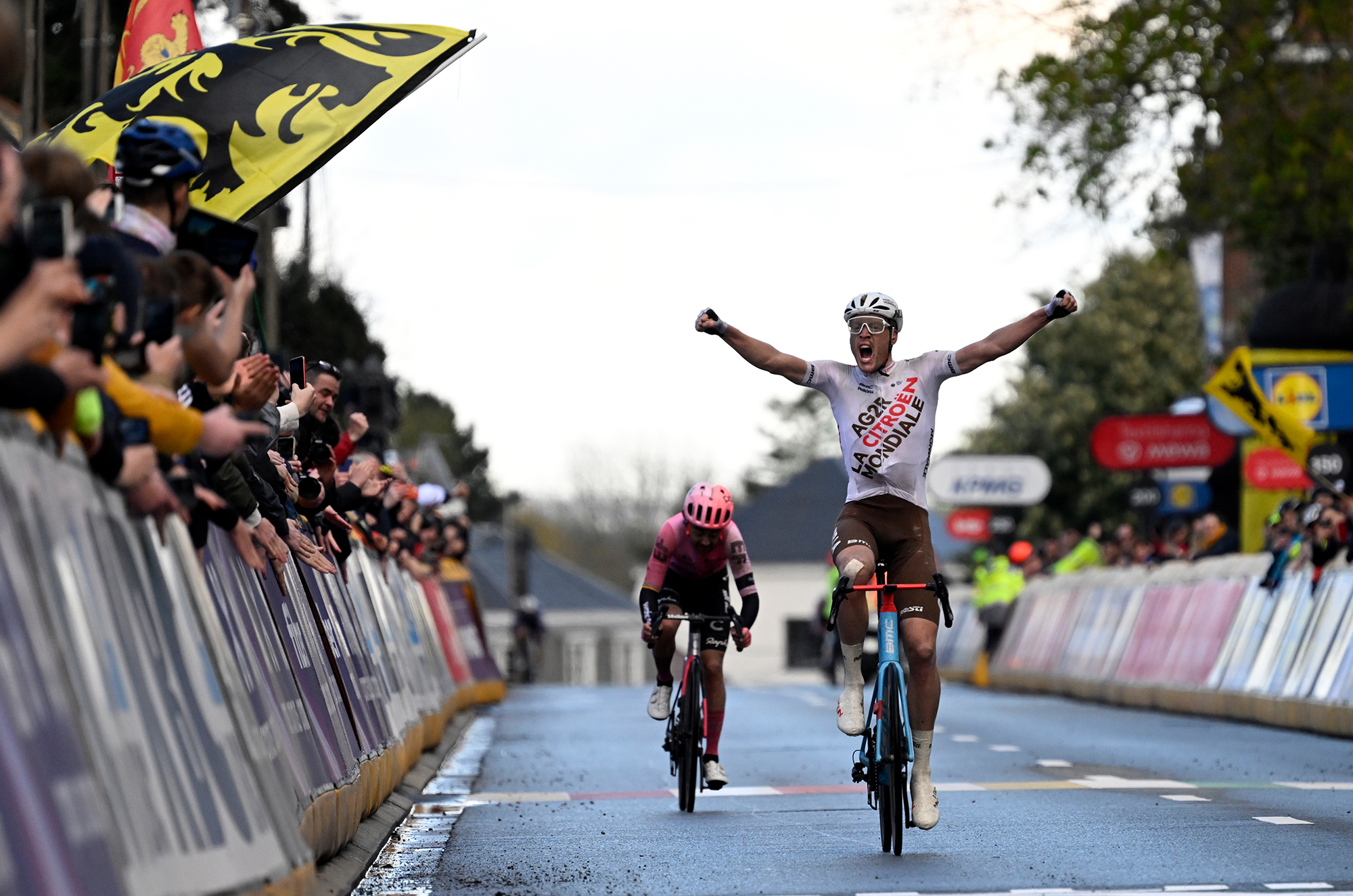 Franzose Dorian Godon gewinnt das Radrennen Flèche Brabançonne (Bild: Tom Goyvaerts/Belga)