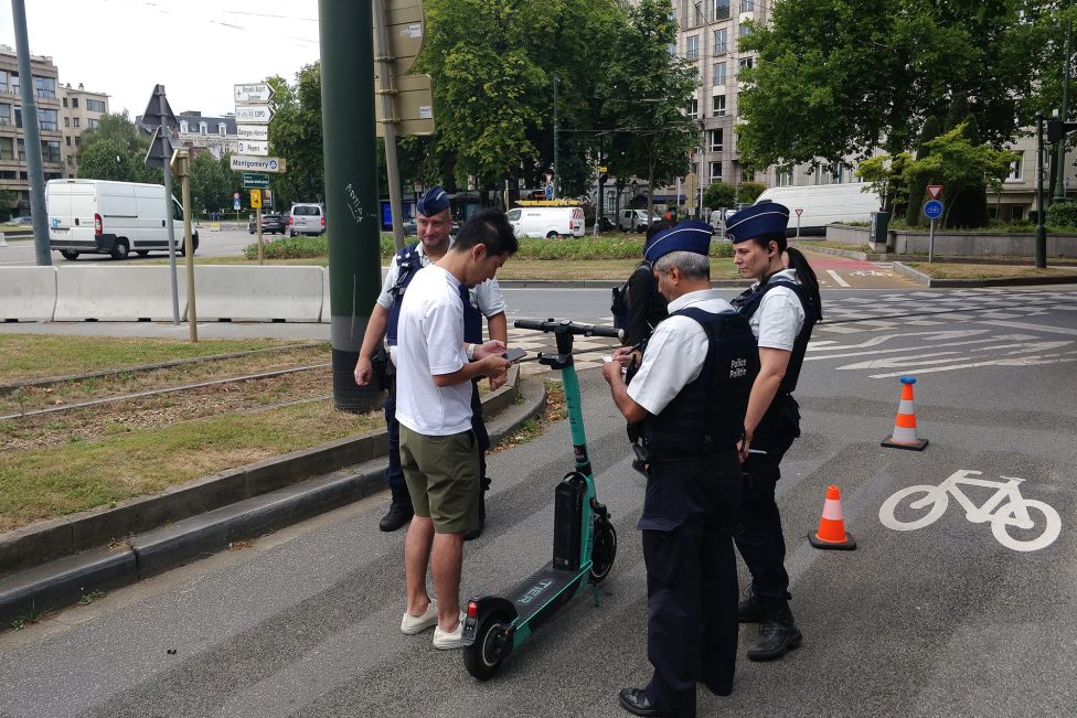 Elektroroller: Polizeikontrolle in Brüssel
