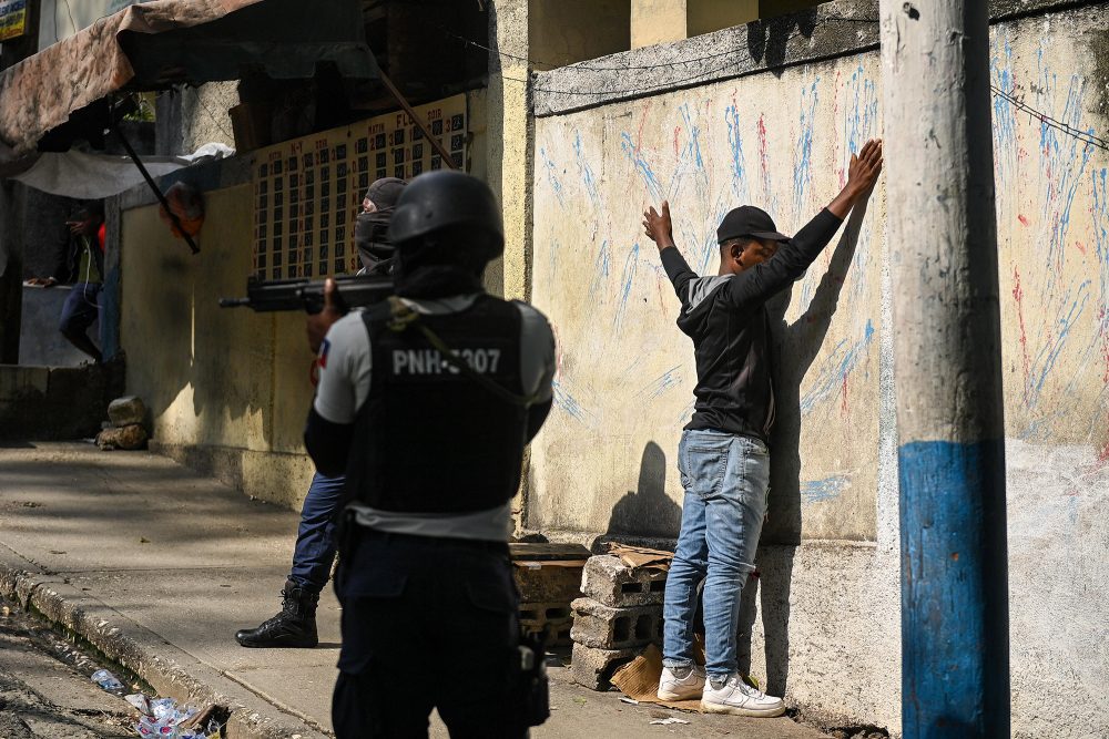 Polizeieinsatz in Haitis Hauptstadt Port-au-Prince (Bild: Richard Pierrin/AFP)