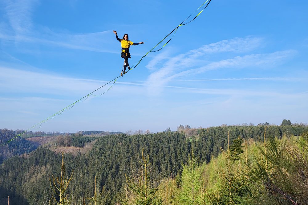 1.200 Meter "Highline" über dem Warchetal (Bild: Christophe Ramjoie/BRF)