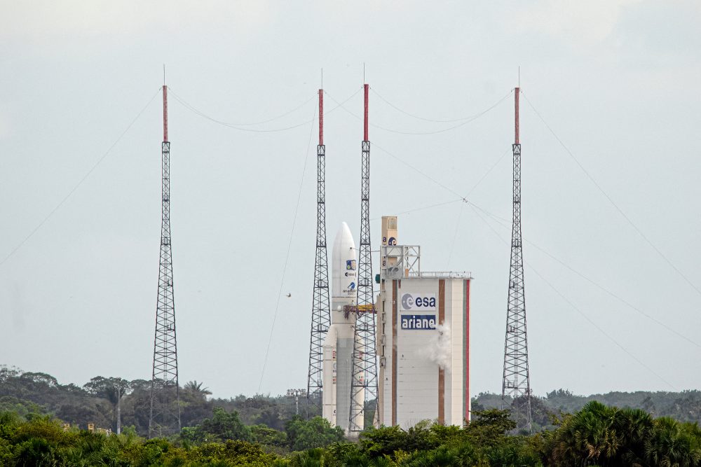 Zweiter Versuch Geglückt: Raumsonde "Juice" Auf Dem Weg Zum Jupiter ...