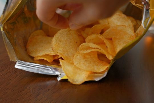 Kartoffelchips (Illustrationsbild: © Leung Cho Pan/PantherMedia)